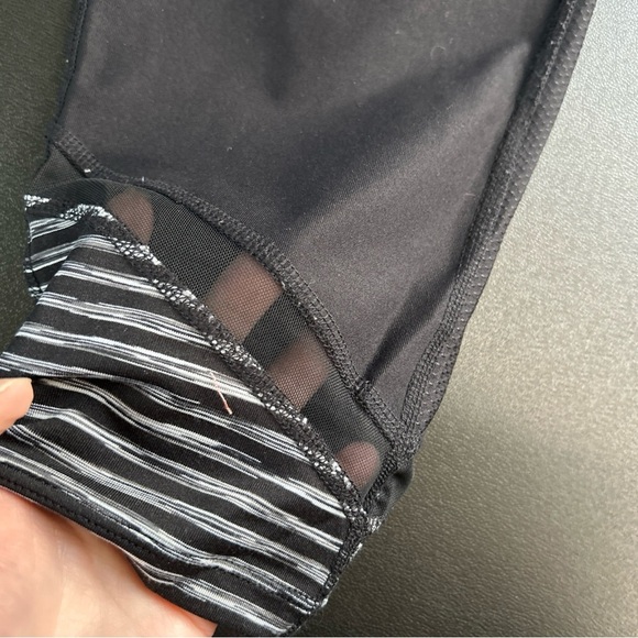 Xersion Activewear Leggings Women's Size L Stretch Black Sheer Cutout Accent - Picture 2 of 14